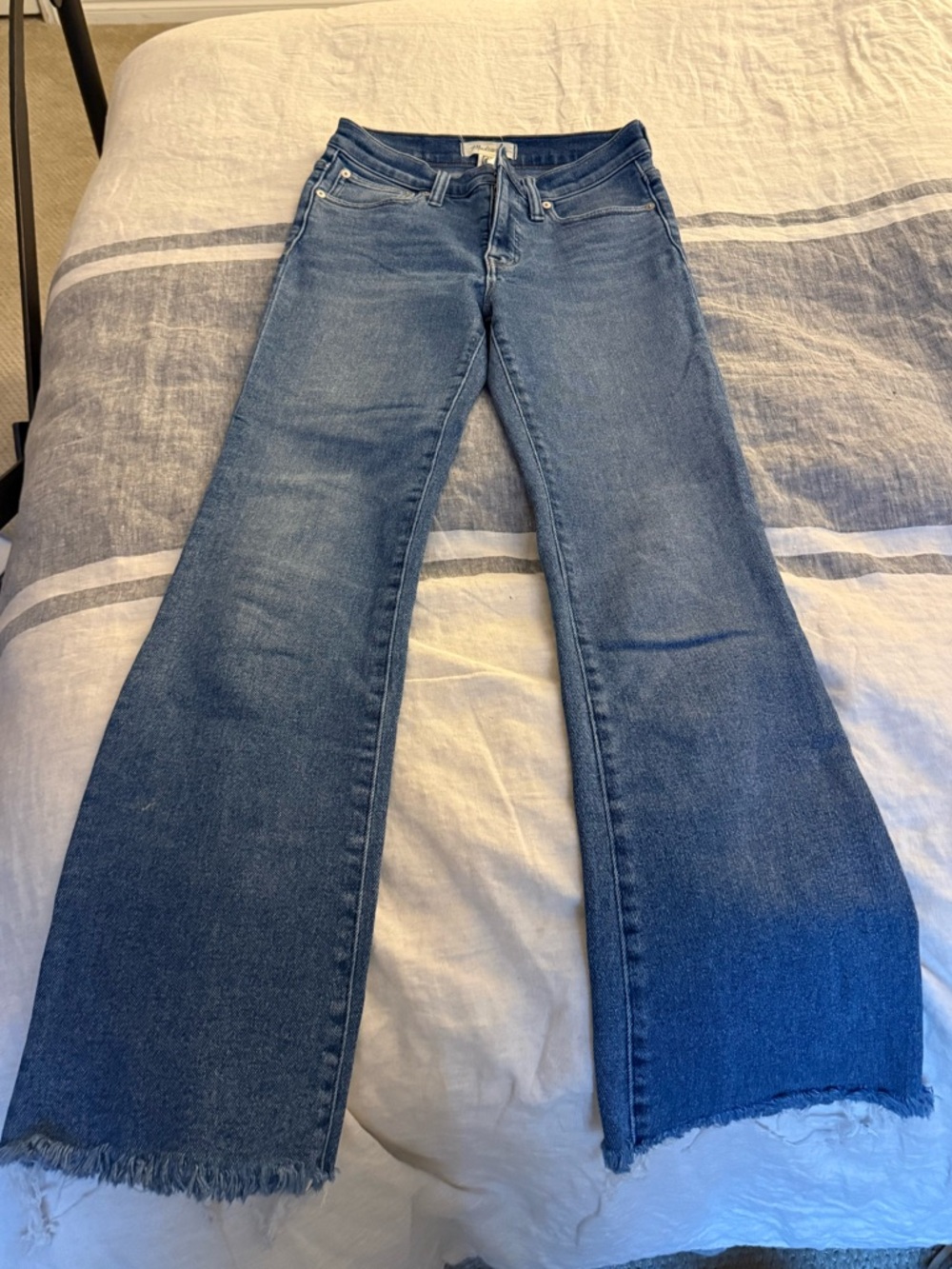 Madewell Women’s Dark Blue High-Rise Jeans